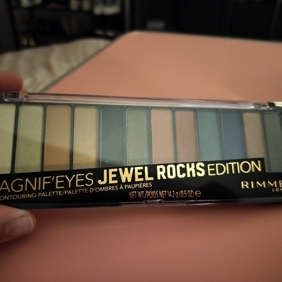 Makeup Bundle! - Picture 3 of 13